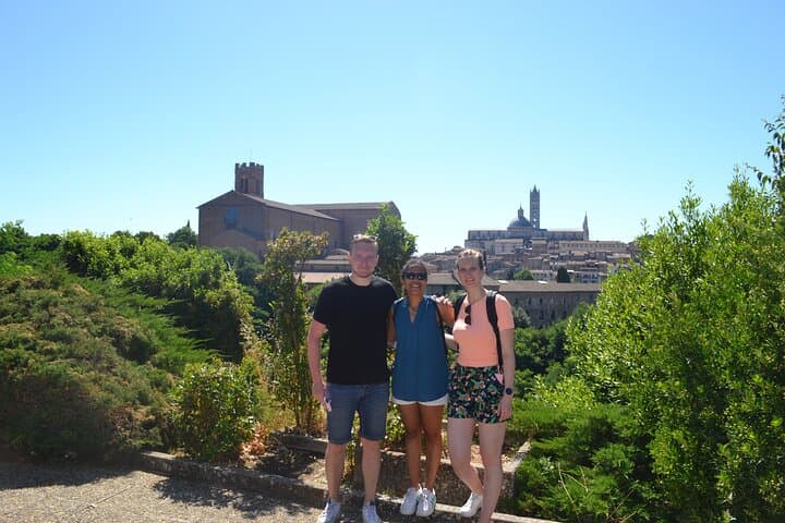 Siena walking tour with Gelato & Prosecco