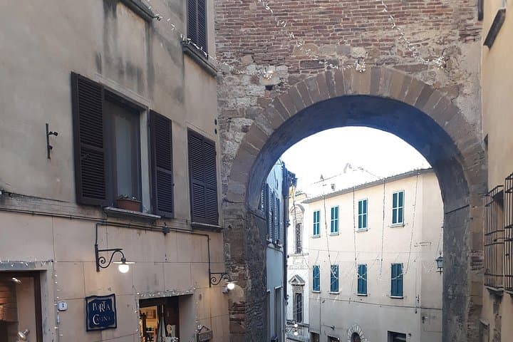 2 hours - Private Walking Tour in Montepulciano