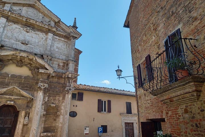2 hours - Private Walking Tour in Montepulciano
