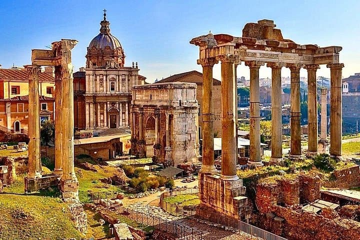 Rome: Colosseum, Roman Forum & Trajan's Market Exterior Tour
