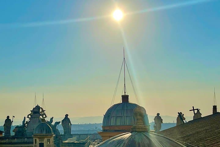 St.Peter's Dome, Basilica, Grottoes, and Breakfast Morning Private Tour