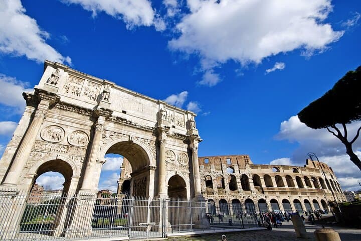 Rome: Guided Tour of the Colosseum