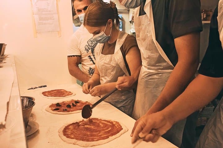 Rome: Pizza Cooking Class combined with Guided Sightseeing