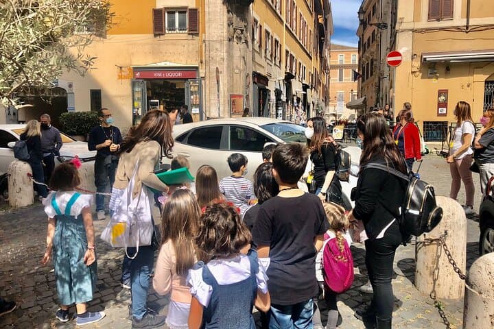Games & Treasures Hunts Tour in Rome