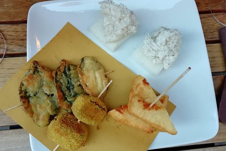 Guided Small Group Kickstart Food Tour of Venice