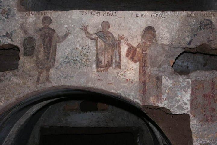 Group tour: Christian Catacombs