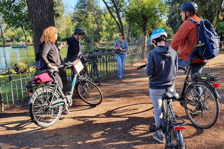 Villa Borghese E-bike Tour: Small Group in Rome's Beautiful Park