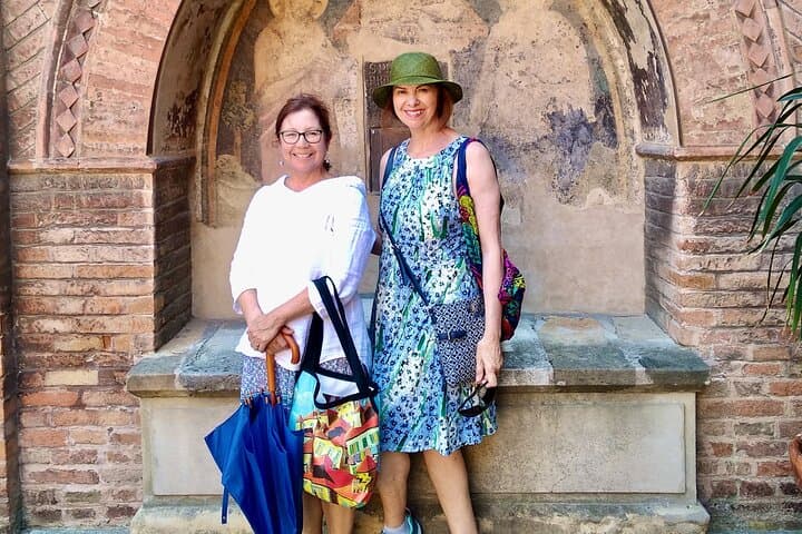 Kickstart Bologna: Private & Custom Tour With a Local Guide
