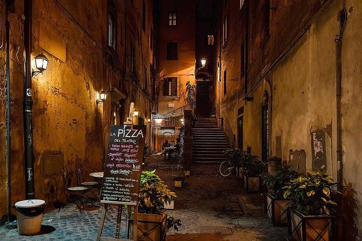 The charm of via de' Coronari