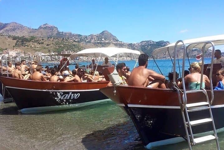 Boat excursion Taormina Giardini Naxos