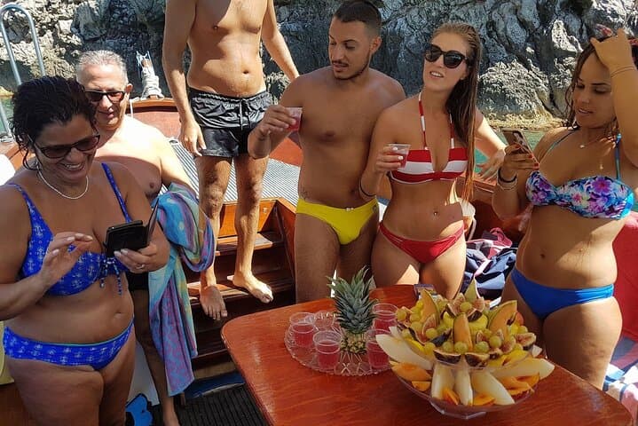Boat excursion Taormina Giardini Naxos