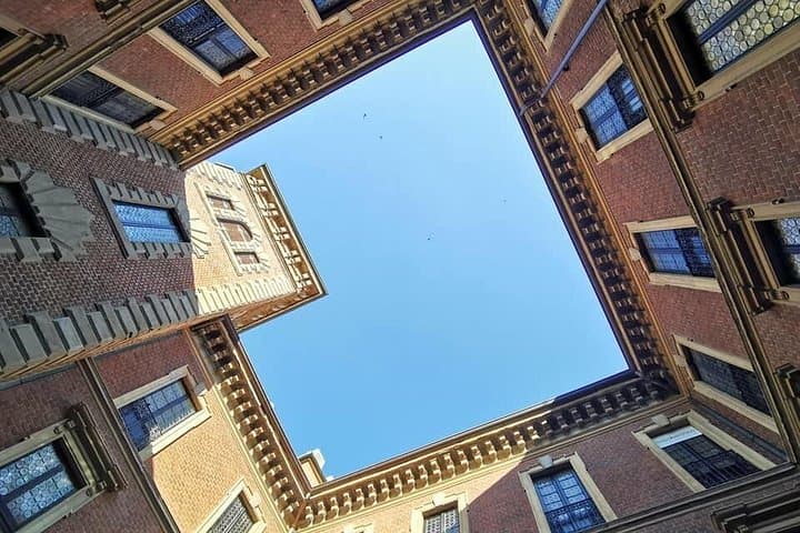 blu framed