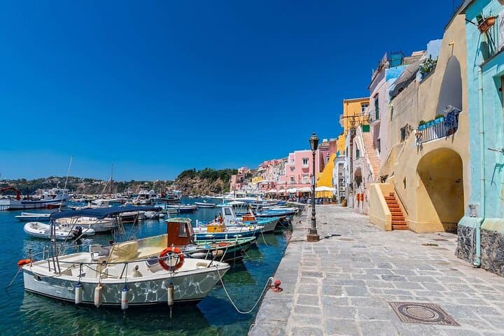 Full-Day Boat Tour to Ischia and Procida from Naples