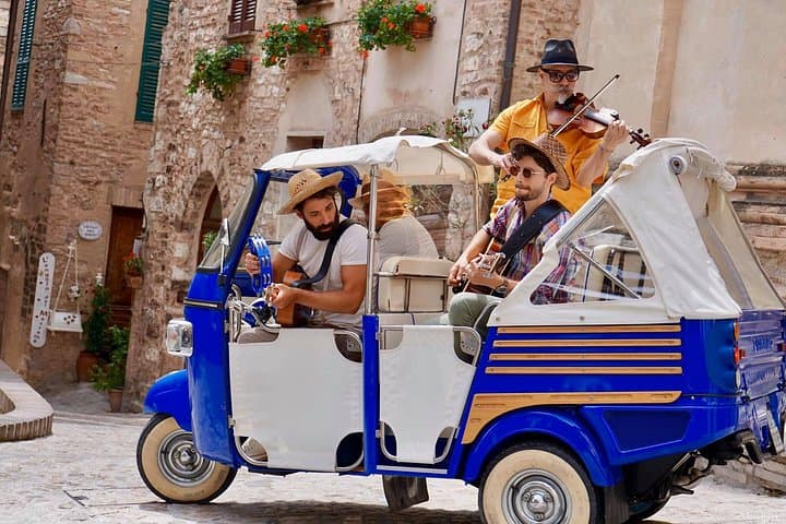Panoramic Tour by Ape Calessino with E-Tuk