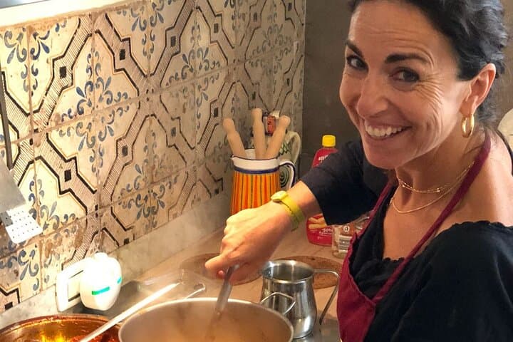 Market tour and Private Cooking Class