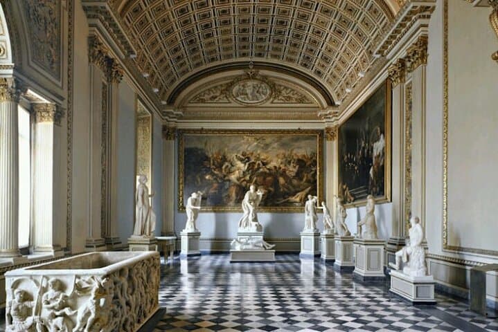 Private Family Tour of the Uffizi Gallery with Scavenger Hunt