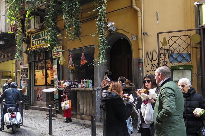 Naples: Pizza and Beyond Food Tour by Do Eat Better