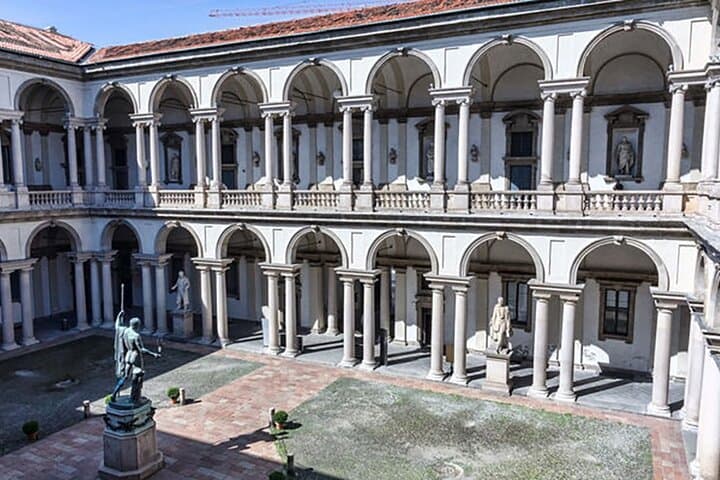 The secrets of Brera Private Tour: the district & Pinacoteca guided tour