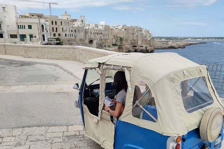 Tour of Polignano a Mare in Ape Calessino