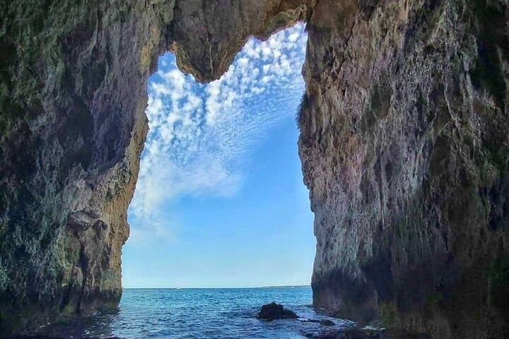 Boat tour of Ortigia, sea caves, Pillirina and snorkeling