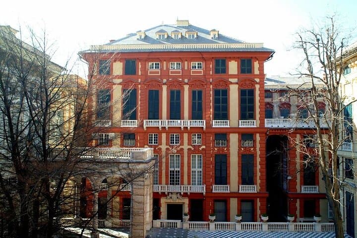 Genoa: Private Royal Palace, Rolli Palaces & walking guided tour