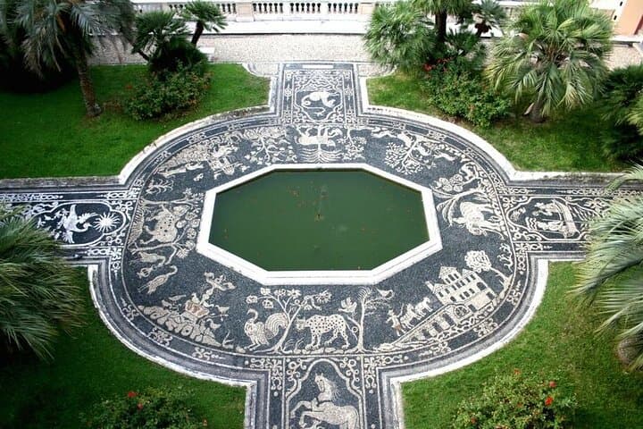 Genoa: Private Royal Palace, Rolli Palaces & walking guided tour