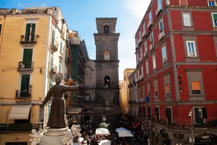 Naples Old Town 2.5h Private Walking Tour