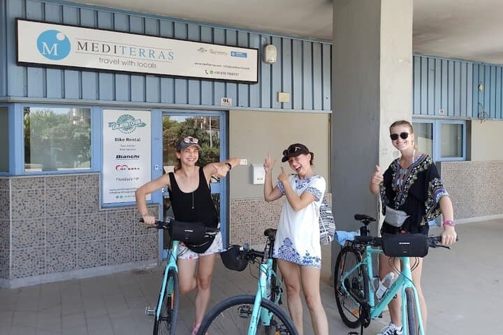 Road, Trekking or E-bike Bike Rental in Cagliari