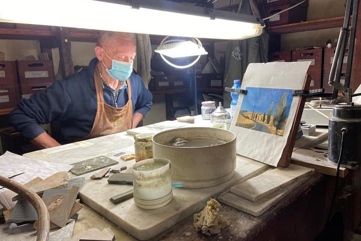 Traditional Florence Experience with Local Artisans in Oltrarno