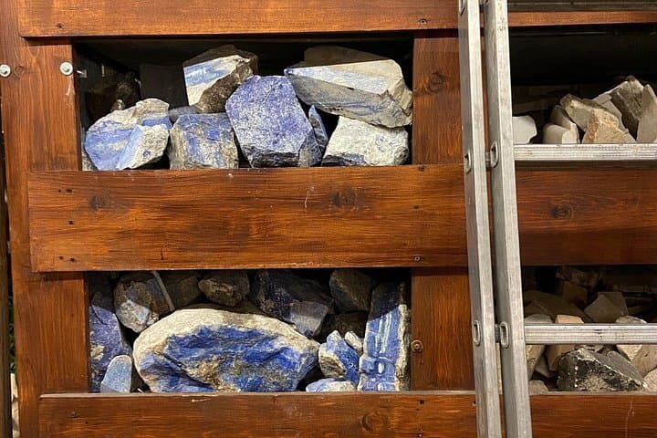 Traditional Florence Experience with Local Artisans in Oltrarno