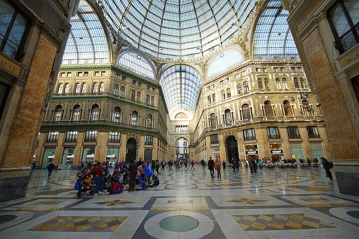 Sightseeing Tour of Napoli