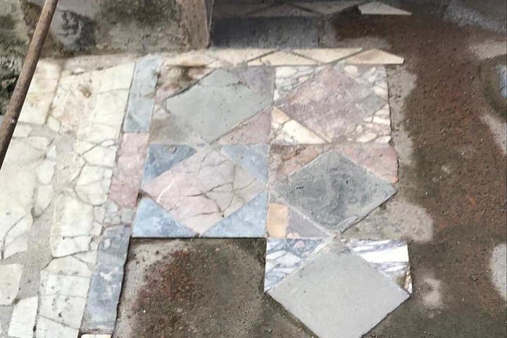 Herculaneum - Private Tour (skip-the-line admission included)