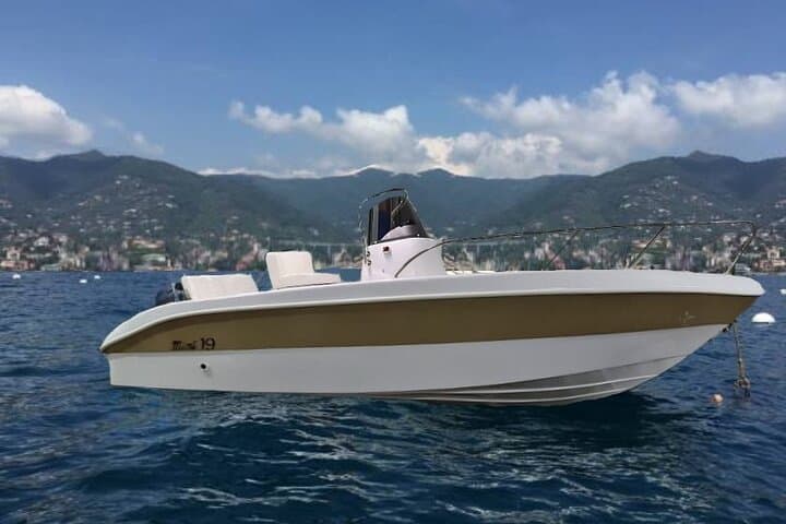 Amalfi Coast 7-hrs Private Boat Rental in Maiori, Minori & Amalfi