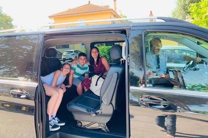 Get on board our comfortable cars