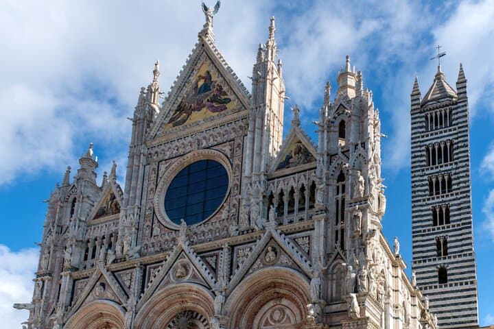Siena Medieval Power Quest: Self-Guided Family Feud Game