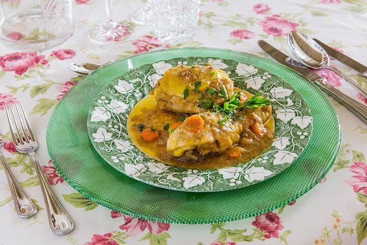 Dining Experience at a local's Home in Castellabate with Show Cooking