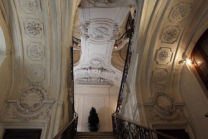 Skip-the-Line Ticket and Guided Royal Palace of Turin Group Tour