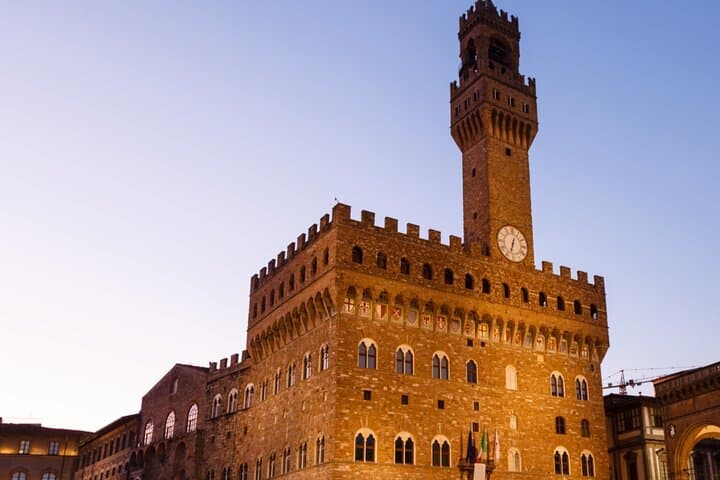 Florence Haunted Secrets: Echoes of the Dead Exploration Game