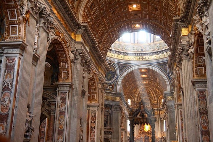 St. Peter's Basilica Guided Tour- Dome Climb Included