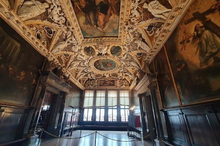 Exclusive Entrance Doge Palace & St. Mark's Basilica Terrace Tour