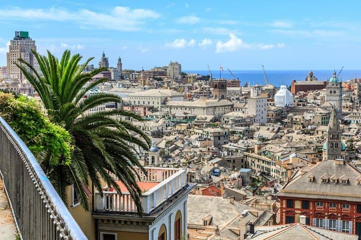 Genoa "Caruggi" Maze: Medieval Walking Tour & Game