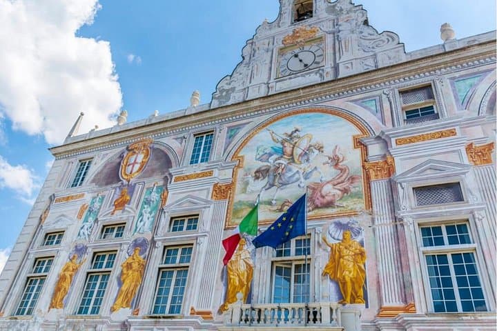 Genoa "Caruggi" Maze: Medieval Walking Tour & Game