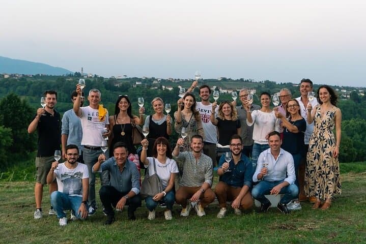Unconventional Prosecco Tasting with Stunning View on Vineyards