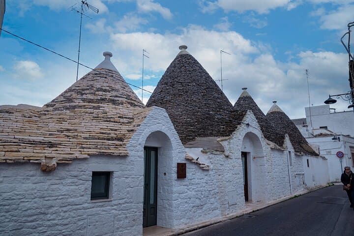 Cultural and gastronomic tour in Alberobello
