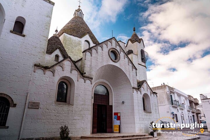 Cultural and gastronomic tour in Alberobello