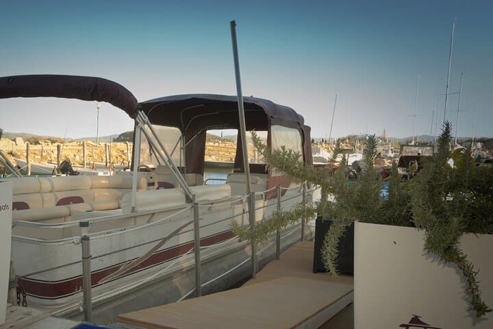 Sunset Boat Tour at Lake Trasimeno with Aperitif or Dinner