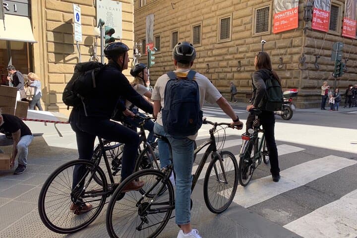 Florence by Bike: A Guided Tour of the City’s Highlights