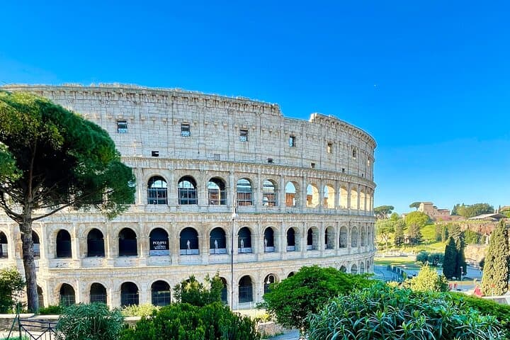 Rome Private Tour Colosseum, Baths of Caracalla and Circus Maximus VIP Entrance