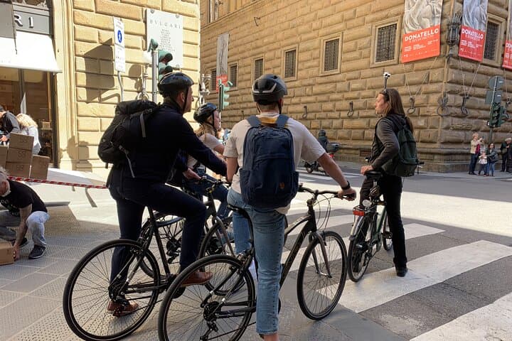 Florence by Bike: A Guided Tour of the City’s Highlights