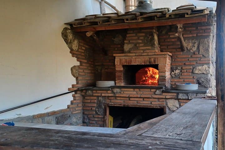 Authentic Farm Tour with Pizza, Cheese, Wine & Limoncello Tasting